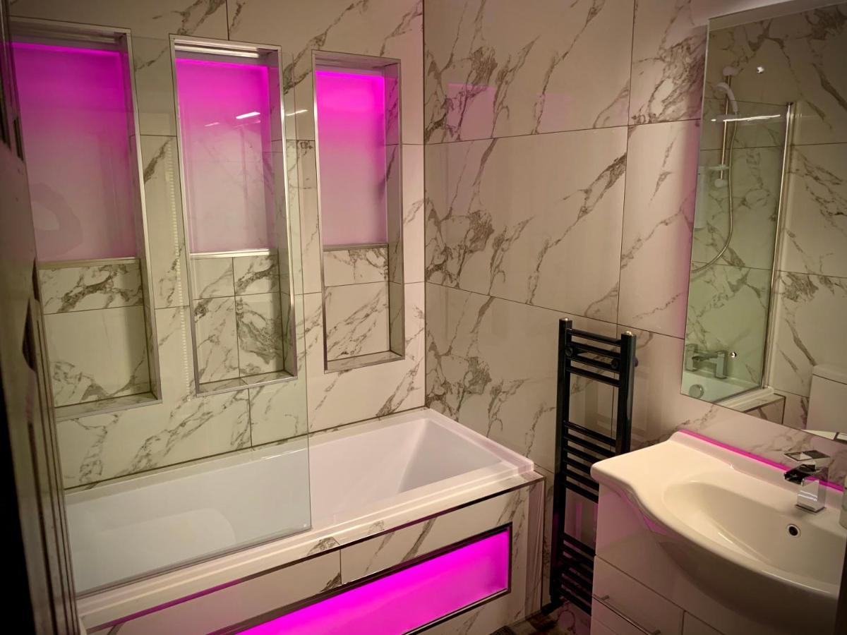 Saltrock Luxury Apartment Blackpool Esterno foto